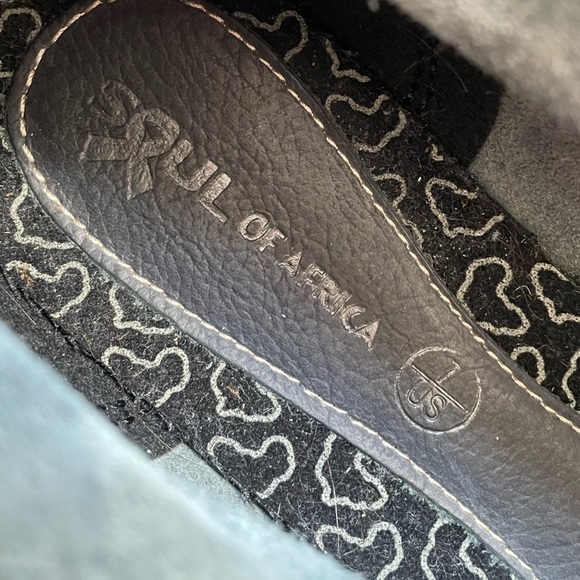 Soul of Africa Grayish Suede Leather Shoes Booties Women’s size 7 - Picture 3 of 11